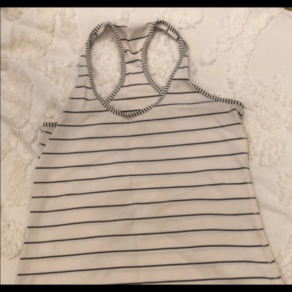 Lululemon tank - Picture 1 of 1